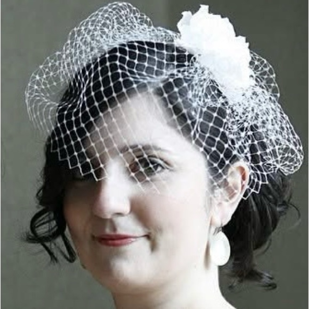 Elegant White Birdcage Veil with removable flower